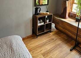 THE BULL ON THE BRIDGE 5
