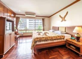 Royal Ivory Sukhumvit Nana 4