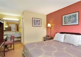 Super 8 by Wyndham La Marque TX/Texas City Area 5