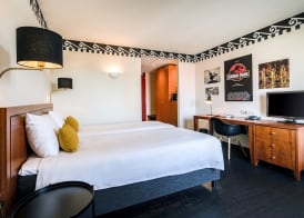 Hotel Theater Figi 5