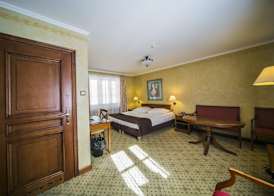 Hotel Opera 4