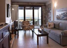 Enalio Suites 4