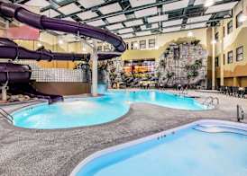 Clarion Hotel & Suites Winnipeg Airport 4