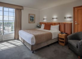 Country Club Tasmania 3