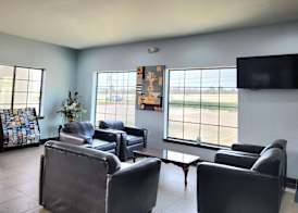 Days Inn by Wyndham Kemah 3