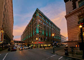 Embassy Suites by Hilton Louisville Downtown 3
