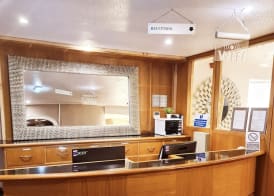 Barons Court Hotel Walsall 3