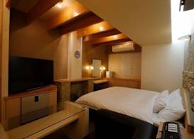 HOTEL ROYALTON 2
