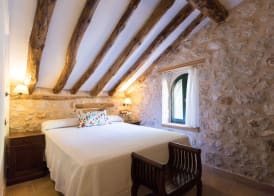 CALERILLA Hotel 4