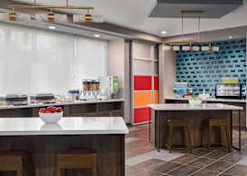 Home2 Suites By Hilton Phoenix Midtown 5