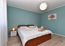 Apartment 1481 5