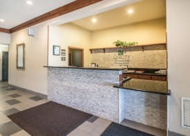 Quality Inn & Suites East Troy I-43 2