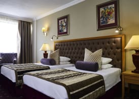 Mövenpick Hotel Windhoek 2