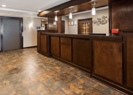 Best Western Crown Inn & Suites - Batavia 2