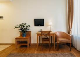 CATHEDRAL Old Town Suites 5