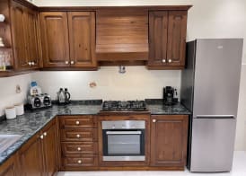 Sunrise Apt near beach SmartTV & Netflix 3