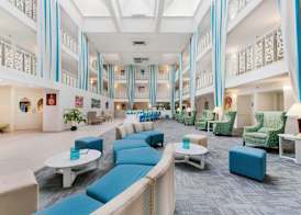 The Blu Hotel Blue Ash Cincinnati, an Ascend Collection Hotel 4