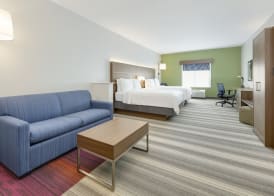 Holiday Inn Express & Suites DENTON NORTH by IHG 4
