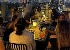 Margaery Boutique Apartment & Skyon9 Rooftop Bar 3