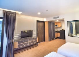 Sleep with me Pattaya 4