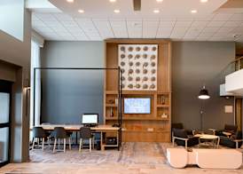 Delta Hotels by Marriott Green Bay 3