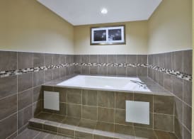 Holiday Inn Express & Suites CIRCLEVILLE by IHG 2