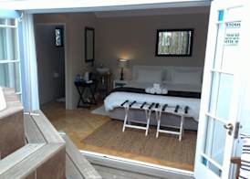 La Boheme Bed and Breakfast 5