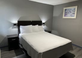 Americas Best Value Inn and Suites Groves 5