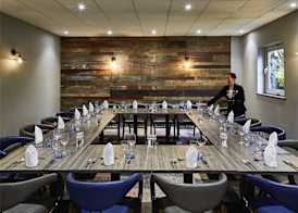 Novotel Wolverhampton City Centre 2