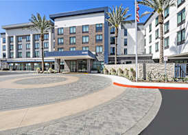 Hampton Inn By Hilton Ontario Airport 2