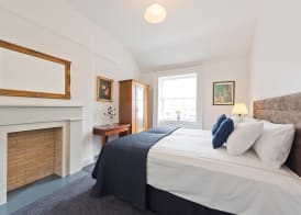 Henrietta Suites City Centre 5