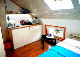 6B Meridian studio with Sauna 5