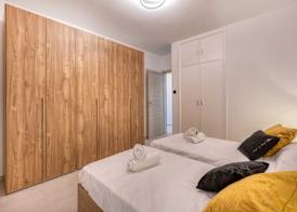 Pool Apartment 2