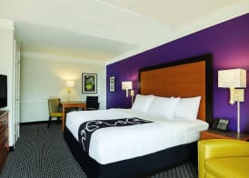 Baymont by Wyndham Greenville Woodruff Rd 3