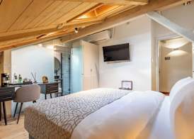 THE GUTMAN TLV - Neve Tzedek 3