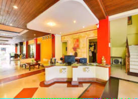 Super OYO Townhouse Oak Maxi Hotel Legian 3