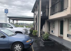 Rodeway Inn 3