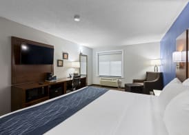 Comfort Inn & Suites Hazelwood - St Louis 4