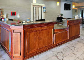 Lighthouse Suites Inn 2