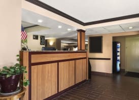 Super 8 by Wyndham Taylor/Detroit Area 3