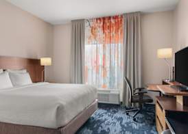 Fairfield Inn & Suites by Marriott Alexandria 4