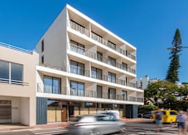 Monumental Plaza by Petit Hotels 2