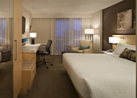 Delta Hotels by Marriott Winnipeg 4