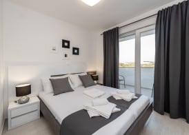 Apartments & Rooms Pool Villas Maris 5