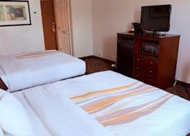 Mountain Valley Inn & Suites 4