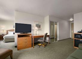 Prairie Crest Red Deer by IHG 5