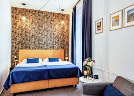 BlueBell Hotel 3
