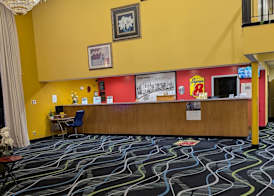 Super 8 by Wyndham Staunton 4
