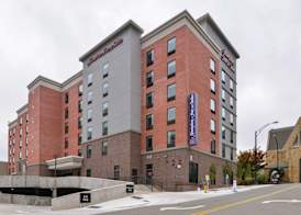 Hampton Inn & Suites Winston-Salem Downtown 2