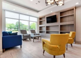 Comfort Inn & Suites Destin near Henderson Beach 4